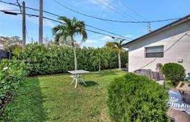 3 pièces maison en ville 132 m² à Hollywood, Etats-Unis. $480,000