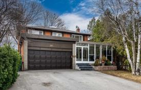 4 pièces maison en ville à North York, Canada. C$1,698,000