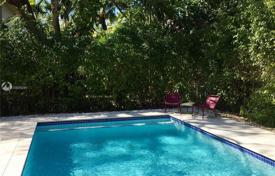 Villa – Coral Gables, Floride, Etats-Unis. $1,369,000