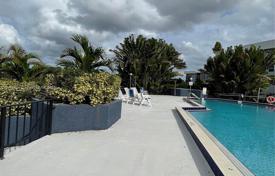 2 pièces appartement en copropriété 123 m² en Miami, Etats-Unis. $305,000