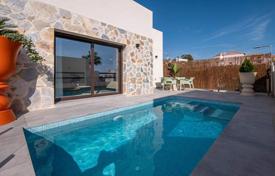 Villa – Villamartin, Alicante, Valence,  Espagne. 362,000 €