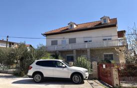 Maison de campagne – Rogoznica (Sibenik-Knin), Sibenik-Knin, Croatie. 800,000 €