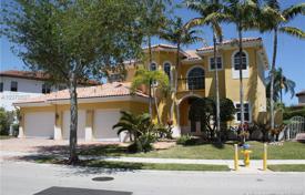 Villa – Miami, Floride, Etats-Unis. $2,318,000