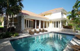 7 pièces villa 532 m² à Coral Gables, Etats-Unis. $2,100,000