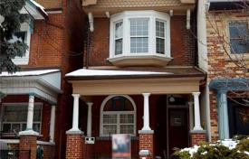 4 pièces maison en ville à Old Toronto, Canada. C$1,793,000