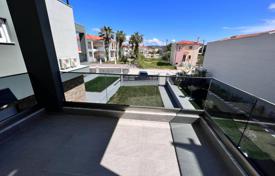 3 pièces maison en ville 142 m² à Nikiti, Grèce. 330,000 €