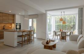 6 pièces maison mitoyenne 122 m² à Marbella, Espagne. 1,350,000 €
