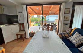 Maison en ville 90 m² à Castelldefels, Espagne. 695,000 €