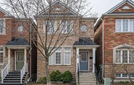 4 pièces maison en ville à Old Toronto, Canada. C$1,139,000