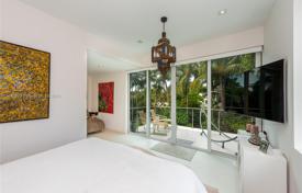 Maison en ville – Pine Tree Drive, Miami Beach, Floride,  Etats-Unis. $3,499,000