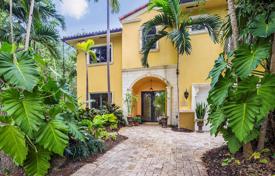 Villa – Miami, Floride, Etats-Unis. $1,699,000