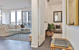 Appartement – Erskine Avenue, Old Toronto, Toronto,  Ontario,   Canada. C$1,011,000