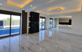 Maison Individuelle En Pierre Près du Golf à Kadriye Antalya. $367,000