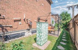 4 pièces maison mitoyenne à Old Toronto, Canada. 1,178,000 €