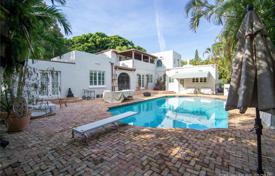 Villa – Coral Gables, Floride, Etats-Unis. 1,576,000 €