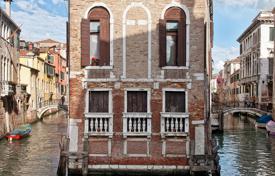 40 pièces villa 1160 m² à Venise, Italie. Price on request
