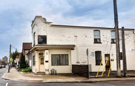 Maison mitoyenne – Dufferin Street, Toronto, Ontario,  Canada. C$1,482,000