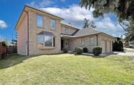 Maison en ville – Scarborough, Toronto, Ontario,  Canada. C$2,048,000