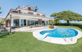 5 pièces villa 450 m² à Torredembarra, Espagne. 5,600 € par semaine
