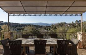 5 pièces villa à Mougins, France. 1,990,000 €