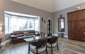 11 pièces maison en ville en York, Canada. C$2,483,000