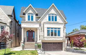 5 pièces maison en ville à North York, Canada. C$2,386,000