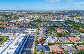 3 pièces maison en ville 229 m² à Hialeah, Etats-Unis. $1,075,000