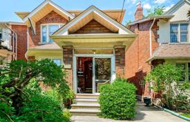 3 pièces maison en ville à Old Toronto, Canada. C$1,976,000