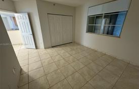 2 pièces appartement en copropriété 111 m² à Miami Beach, Etats-Unis. $950,000