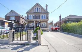 Maison en ville – York, Toronto, Ontario,  Canada. C$2,224,000