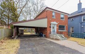 4 pièces maison en ville à Scarborough, Canada. C$1,217,000