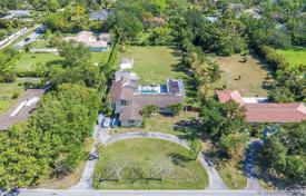 Villa – Miami, Floride, Etats-Unis. $980,000