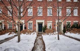 Maison mitoyenne – Saint Clarens Avenue, Old Toronto, Toronto,  Ontario,   Canada. C$1,210,000