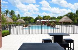 Maison en ville – Tamarac, Broward, Floride,  Etats-Unis. $1,200,000