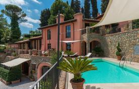 5 pièces villa à Montecatini Terme, Italie. 4,900 € par semaine