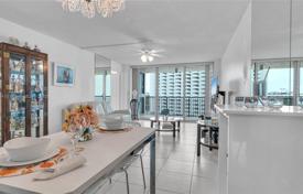 2 pièces appartement en copropriété 104 m² à Miami Beach, Etats-Unis. $530,000