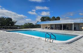 Maison en ville – Pompano Beach, Floride, Etats-Unis. $410,000