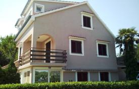 7 pièces maison en ville 180 m² à Sukošan, Croatie. 650,000 €