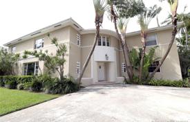 Maison de campagne – Miami Beach, Floride, Etats-Unis. 3,535,000 €
