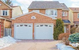 Maison en ville – Scarborough, Toronto, Ontario,  Canada. C$1,259,000