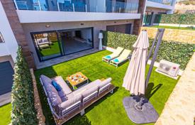 4 pièces maison mitoyenne 220 m² à Finestrat, Espagne. 415,000 €