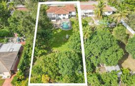 Maison en ville – North Miami, Floride, Etats-Unis. $830,000