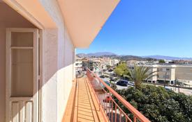 Appartement – Salobrena, Andalousie, Espagne. 75,000 €