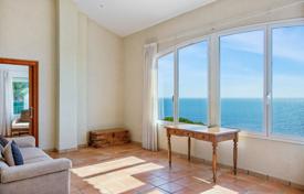 Maison en ville 293 m² à Blanes, Espagne. 350,000 €