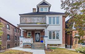 Maison en ville – Kingston Road, Toronto, Ontario,  Canada. C$1,892,000