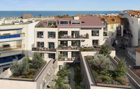 Appartement – Beaulieu-sur-Mer, Côte d'Azur, France. From 755,000 €