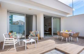 Appartement – Villamartin, Alicante, Valence,  Espagne. 230,000 €