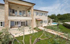 Maison en ville – Porec, Comté d'Istrie, Croatie. 1,050,000 €