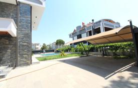 Villa Individuelle Près de la Mer à Antalya Serik. $1,685,000