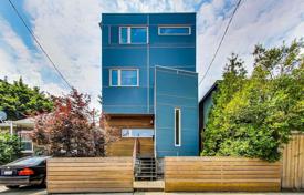 Maison en ville – York, Toronto, Ontario,  Canada. C$1,415,000